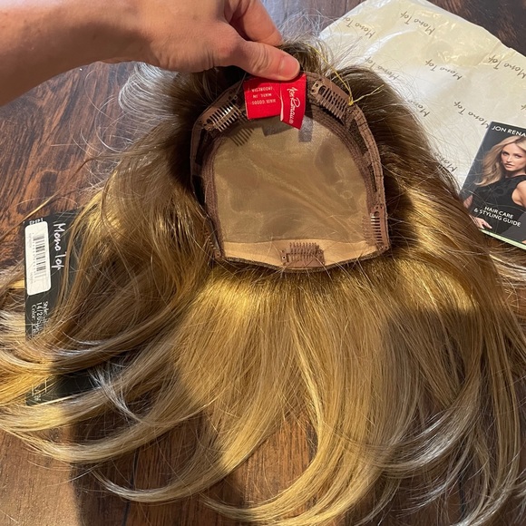 Sold—TOP NOTCH Topper JON RENAU - Picture 10 of 12